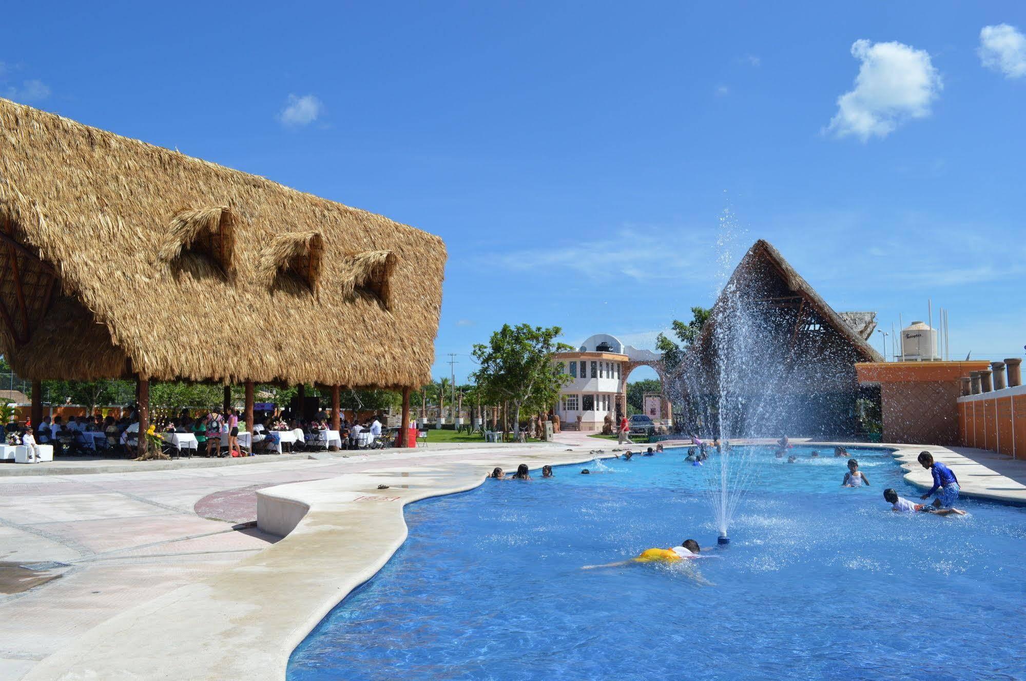 Hotel Hacienda Ixtlan Cozumel Bagian luar foto