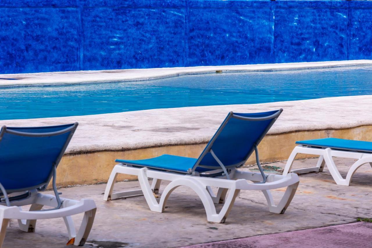 Hotel Hacienda Ixtlan Cozumel Bagian luar foto