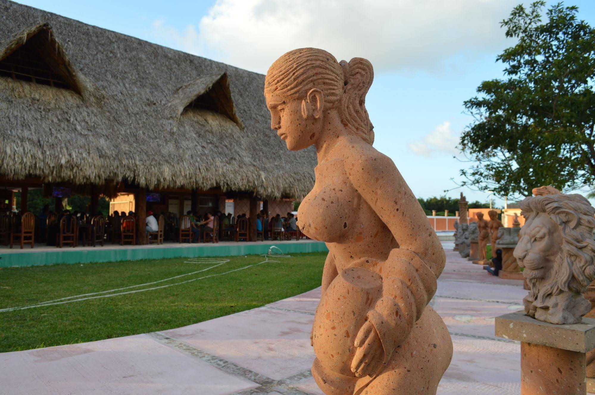 Hotel Hacienda Ixtlan Cozumel Bagian luar foto